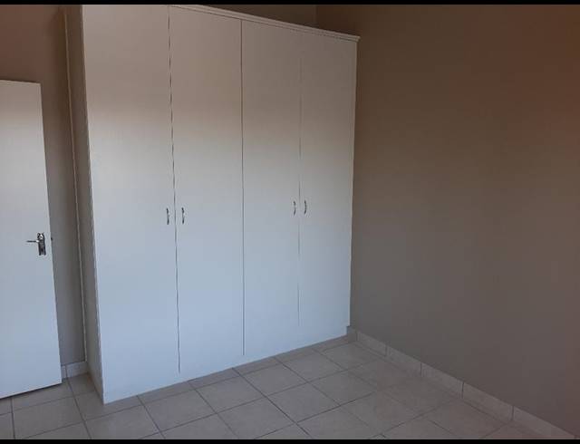 2 BEDROOM PROPERTY TO RENT IN BURGUNDY ESTATE